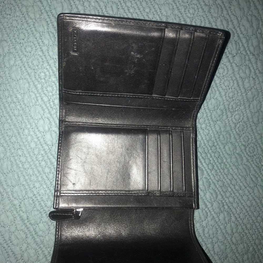Coach wallet - Picture 2 of 6
